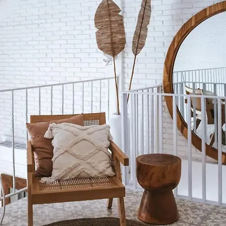Echo Cabana - Mezzanine Villa In The Heart Of Canggu